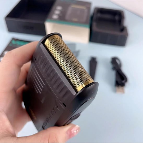Tondeuse barbe avec lames de precision pour un rasage net et rapide